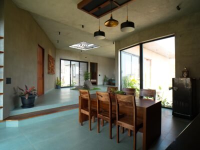 Locale Earthen Nest