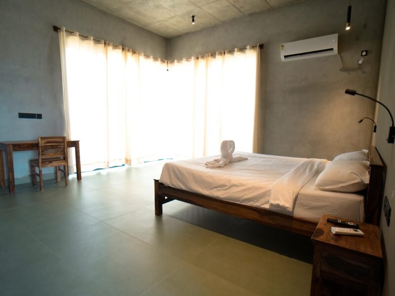 Locale Earthen Nest