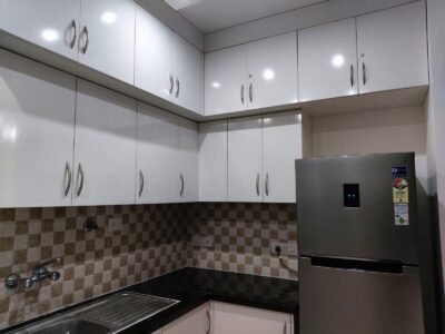 2.5 BHK very spacious and fully furnished Apartment in a gated community